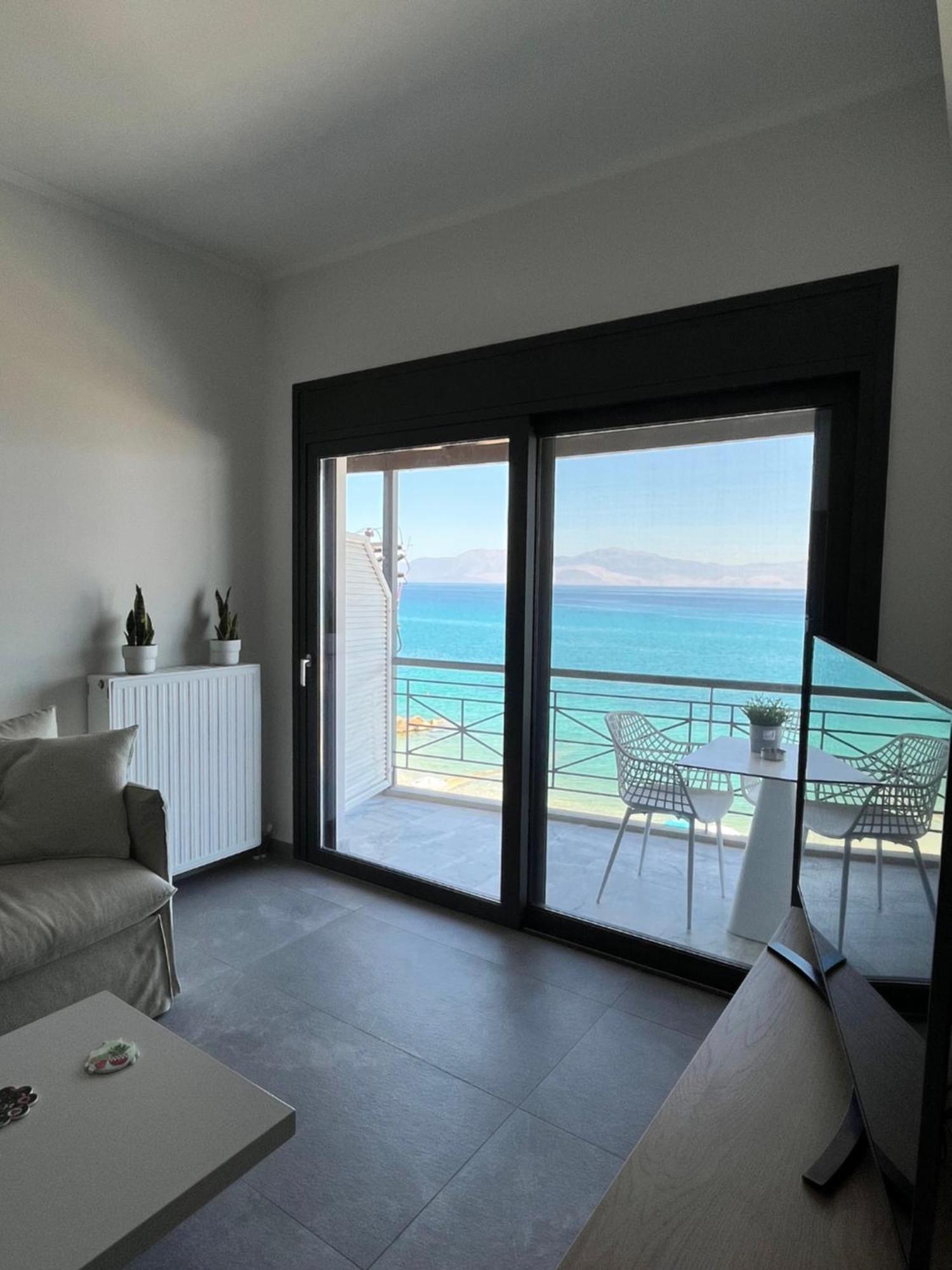 Christellie Luxury Apartment Кьятон Экстерьер фото